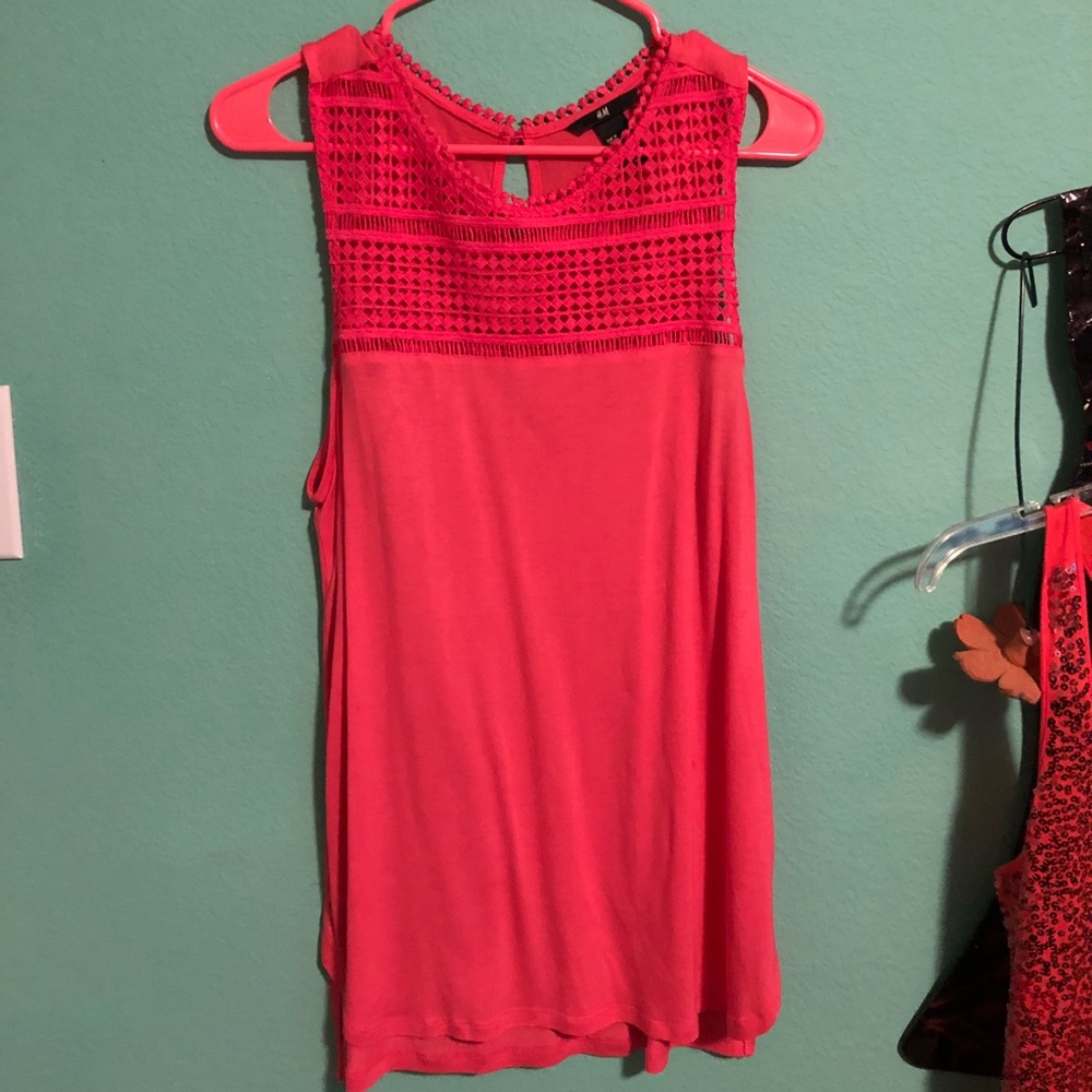 2 tank tops